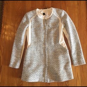 Cute White House Black Market Creme & Black Coat